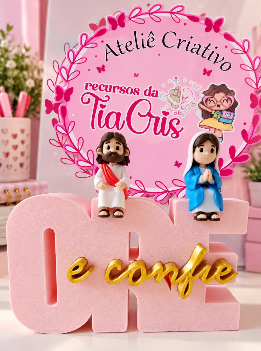 Placa decorativa Ore e Confie com mine Maria e Mine Jesus sentadinhos., foto 1